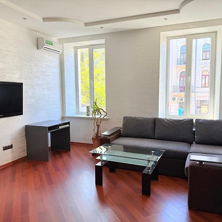 Светлая Квартира Apartment Odessa Ngoại thất bức ảnh