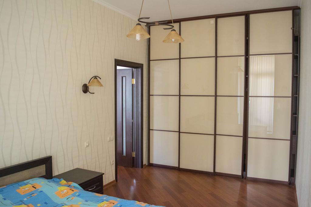 Светлая Квартира Apartment Odessa Ngoại thất bức ảnh